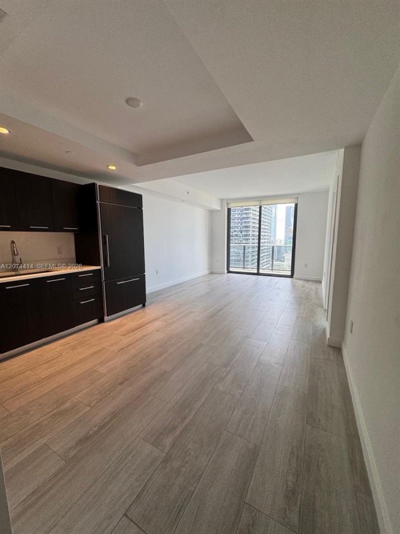 45 SW 9th St, Unit 2504, Miami, FL 33130 Photo