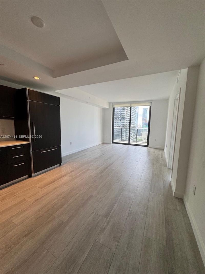 45 SW 9th St, Unit 2504, Miami, FL 33130 Photo