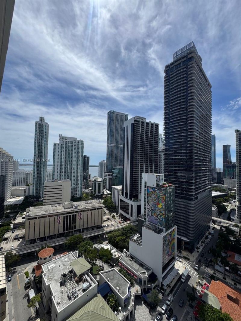 45 SW 9th St, Unit 2504, Miami, FL 33130 Photo