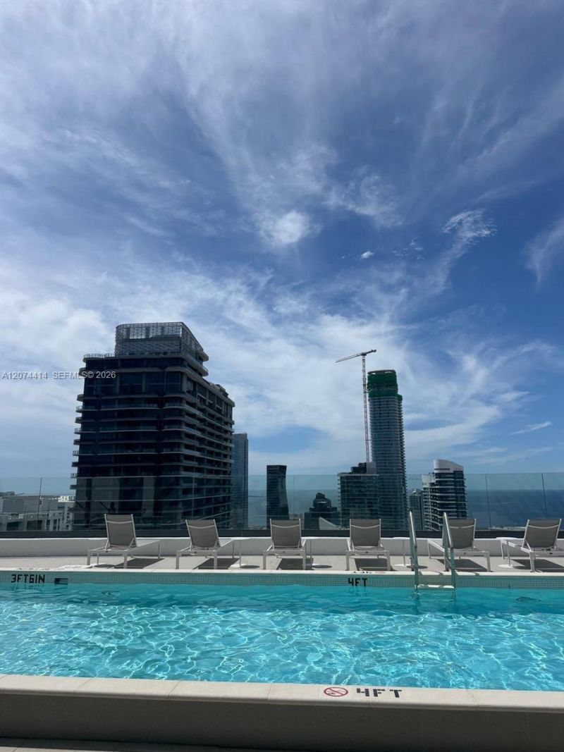 45 SW 9th St, Unit 2504, Miami, FL 33130 Photo