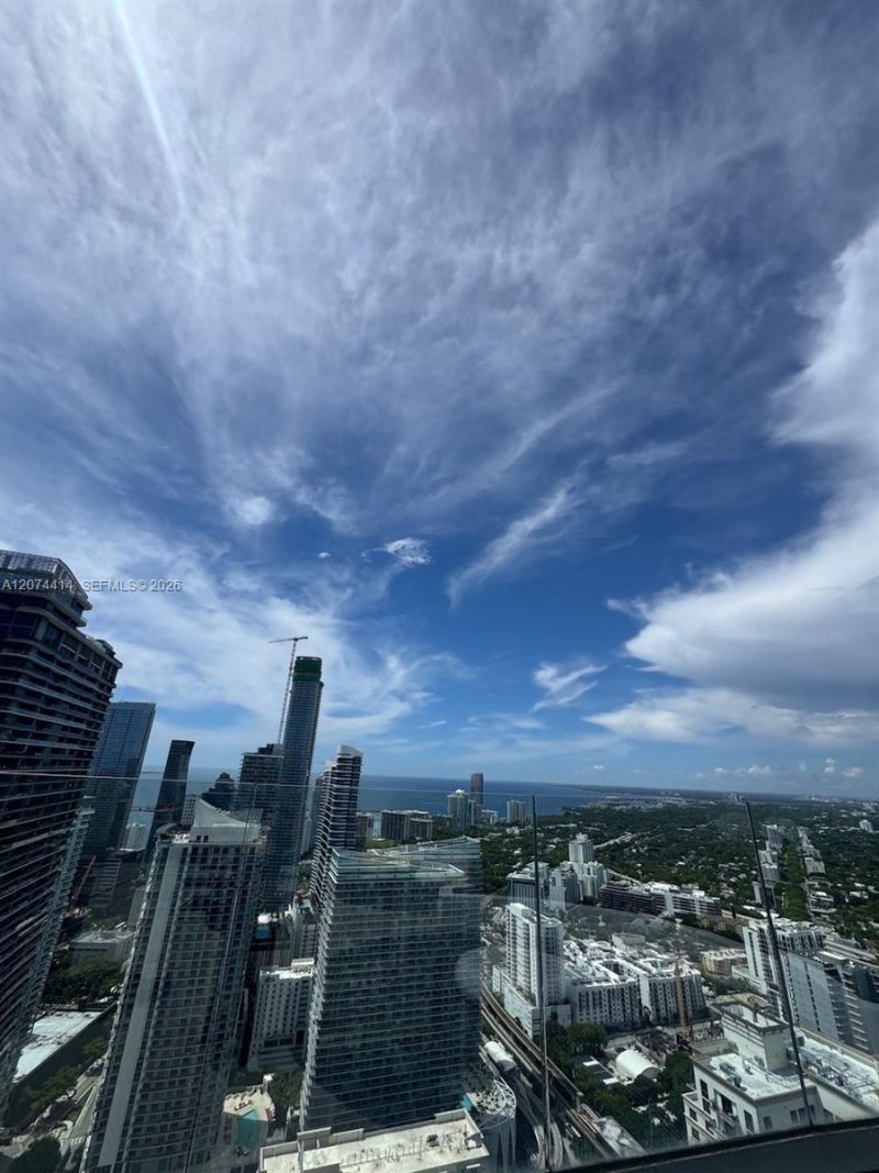 45 SW 9th St, Unit 2504, Miami, FL 33130 Photo