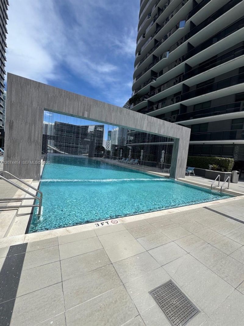 45 SW 9th St, Unit 2504, Miami, FL 33130 Photo