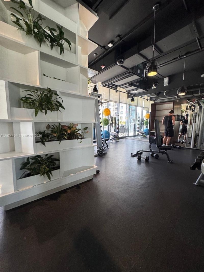 45 SW 9th St, Unit 2504, Miami, FL 33130 Photo