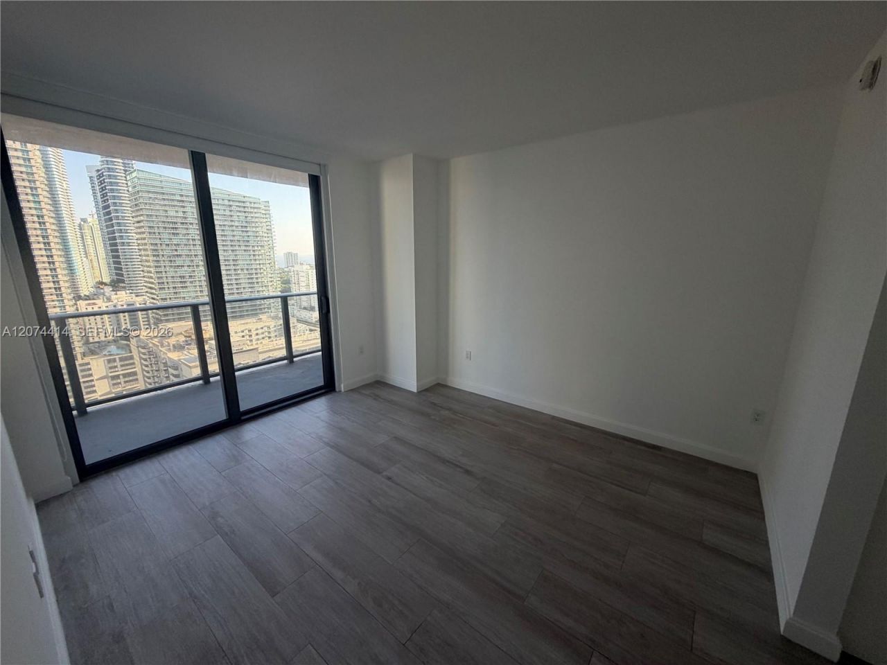 45 SW 9th St, Unit 2504, Miami, FL 33130 Photo