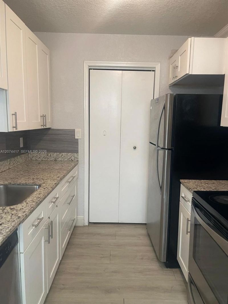 927 Riverside Dr, Unit 320, Coral Springs, FL 33071 Photo