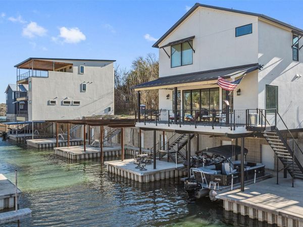 942 Euel Moore DR, Kingsland, TX 78639