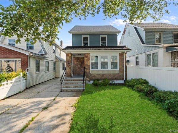 21432 112th Road , Queens Village, NY 11429