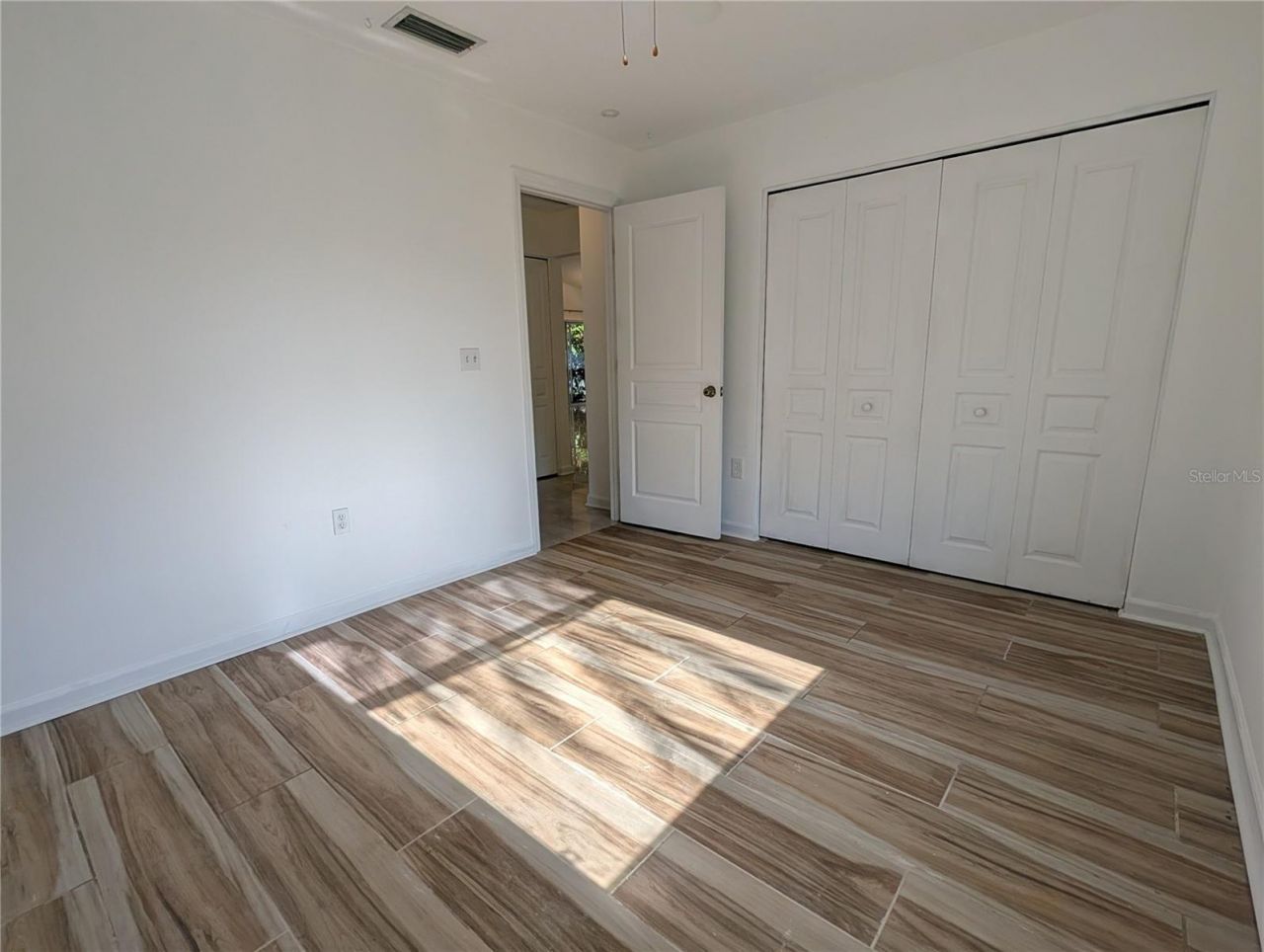 4557 Worcester Road, Sarasota, FL 34231 Photo