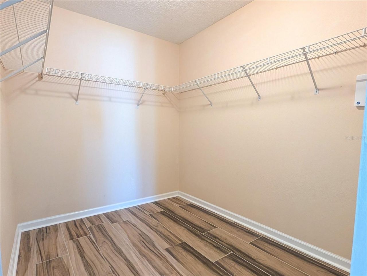 4557 Worcester Road, Sarasota, FL 34231 Photo
