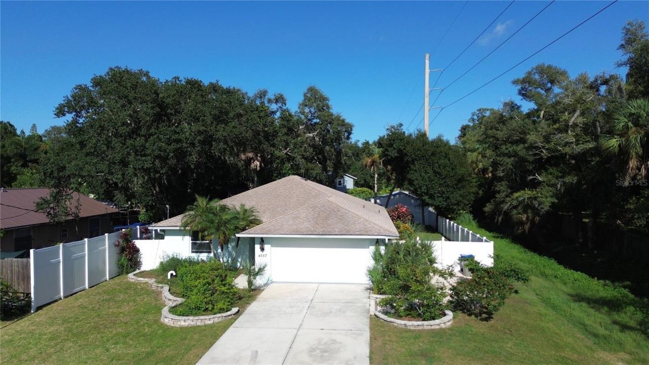 4557 Worcester Road, Sarasota, FL 34231 Photo