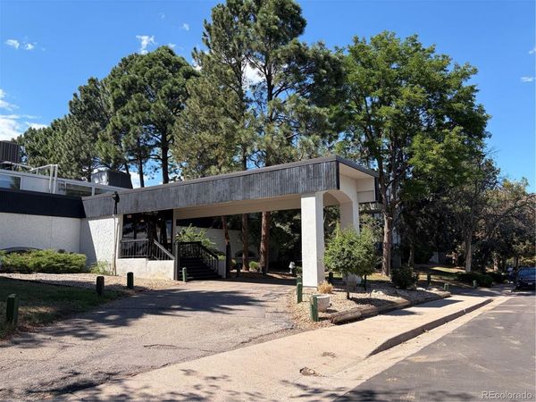 2325 S Linden Court , Unit 215, Denver, CO 80222