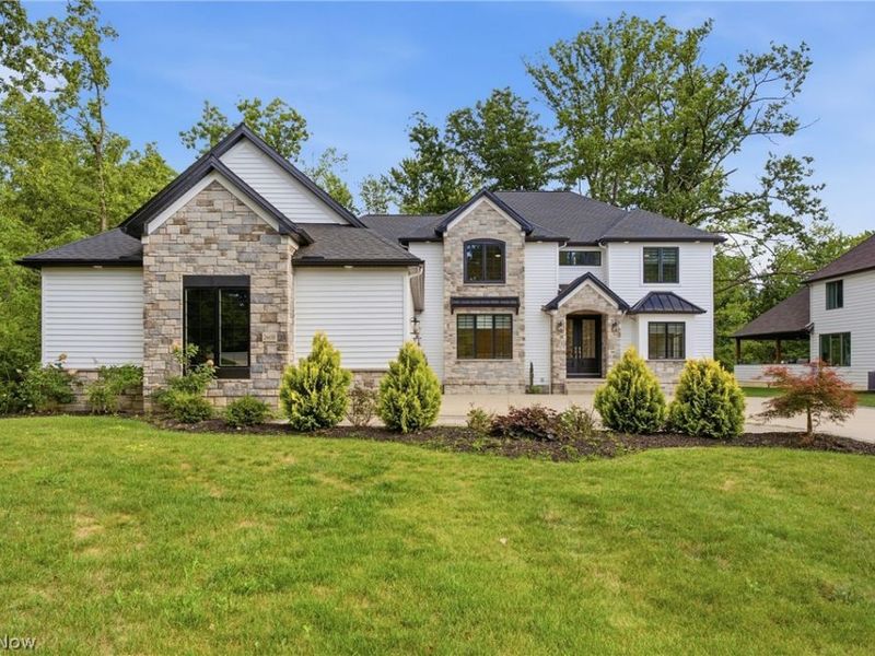 26650 Hurlingham Road, Beachwood, OH 44122 Photo 3