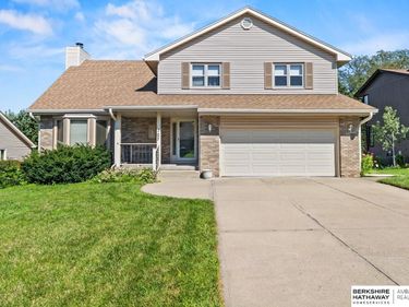 707 S Fillmore Street, Papillion, NE 68046