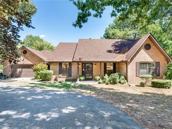 110 N 85th Avenue , Fayetteville, AR 72704