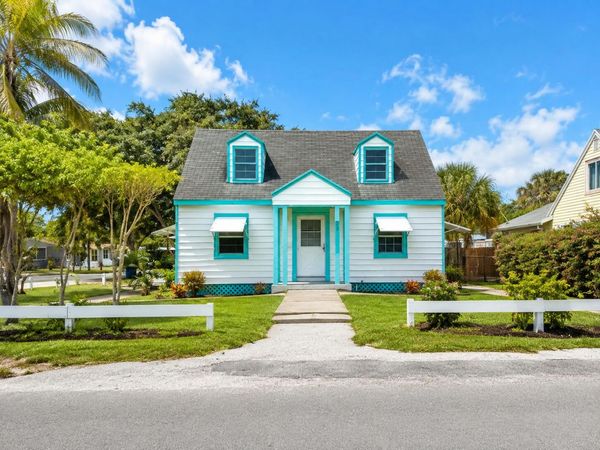 84 W 37TH Street, Riviera Beach, FL 33404
