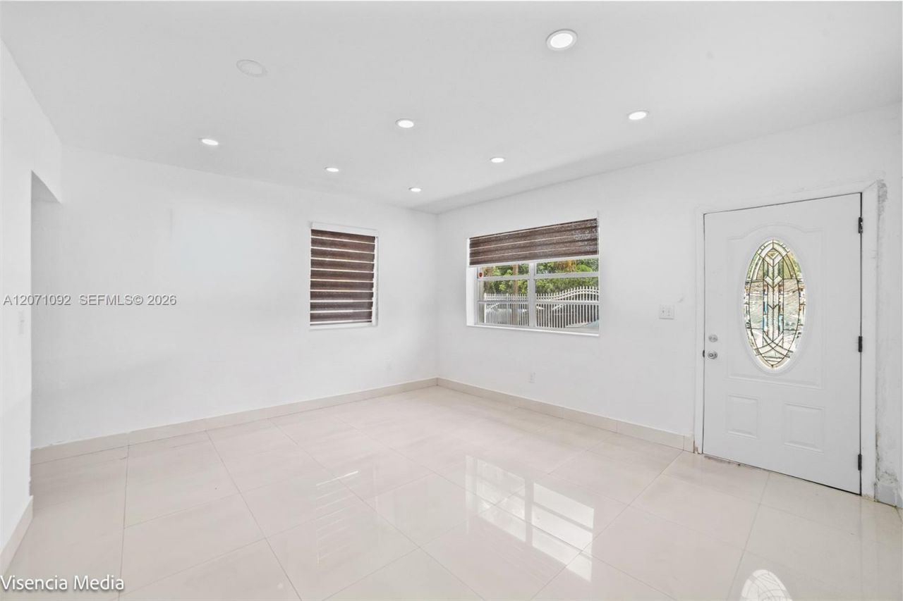 1442 NW 113th Ter , Miami, FL 33167 Photo