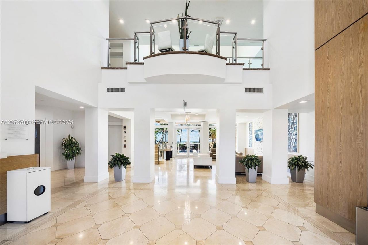 4779 Collins Ave , Unit 1005, Miami Beach, FL 33140 Photo