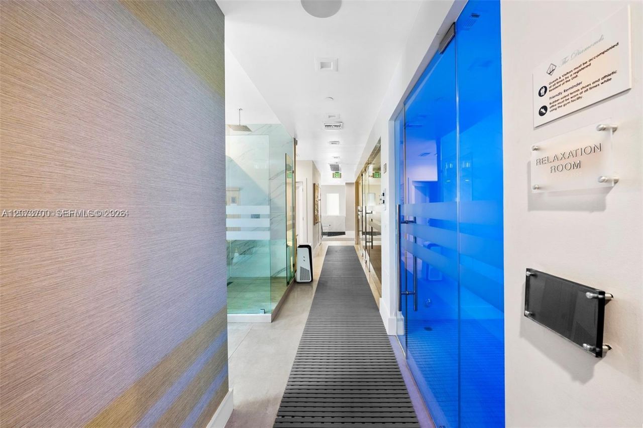 4779 Collins Ave , Unit 1005, Miami Beach, FL 33140 Photo