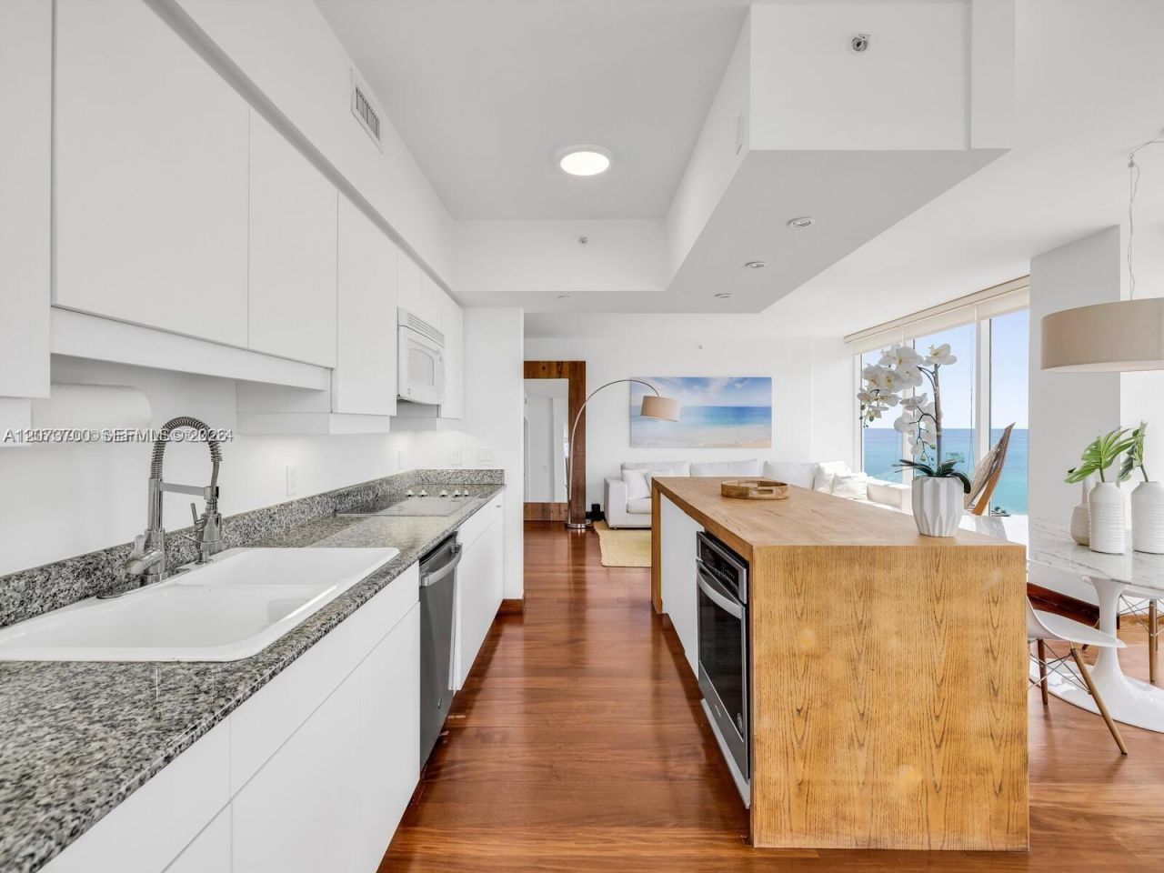 4779 Collins Ave , Unit 1005, Miami Beach, FL 33140 Photo
