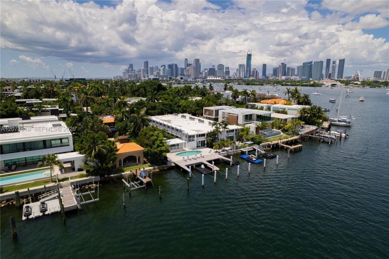 405 N Hibiscus Dr , Unit 202, Miami Beach, FL 33139 Photo