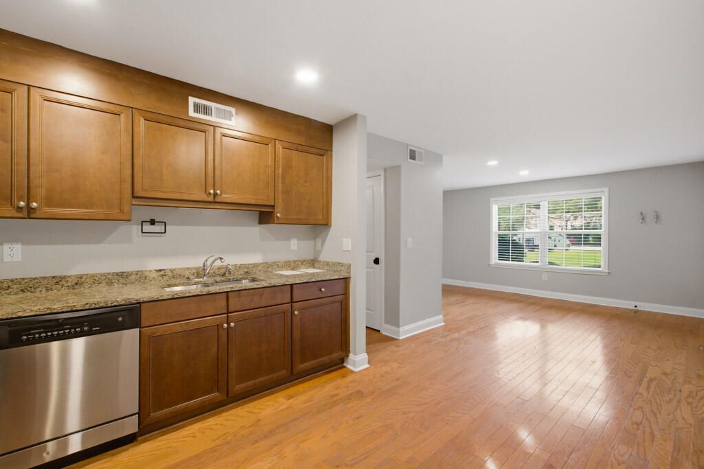 1240 Fairmont Avenue Photo 10