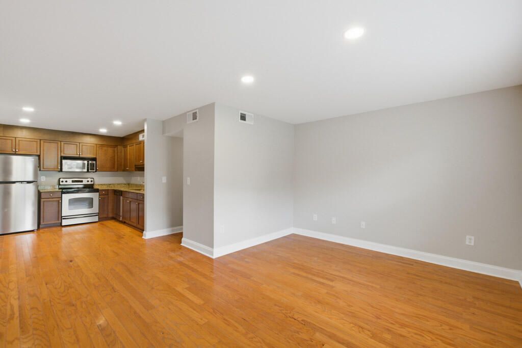1240 Fairmont Avenue Photo 6