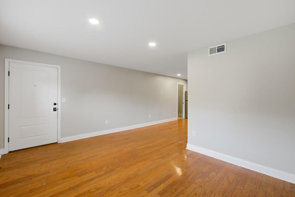 1240 Fairmont Avenue Photo 7