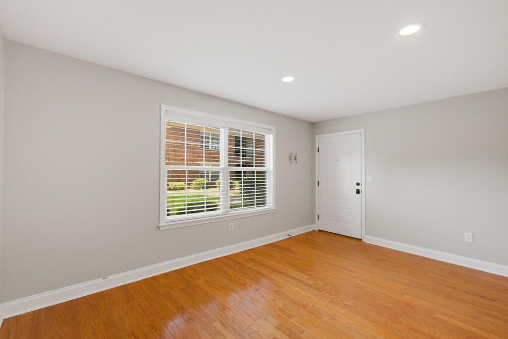 1240 Fairmont Avenue Photo 8
