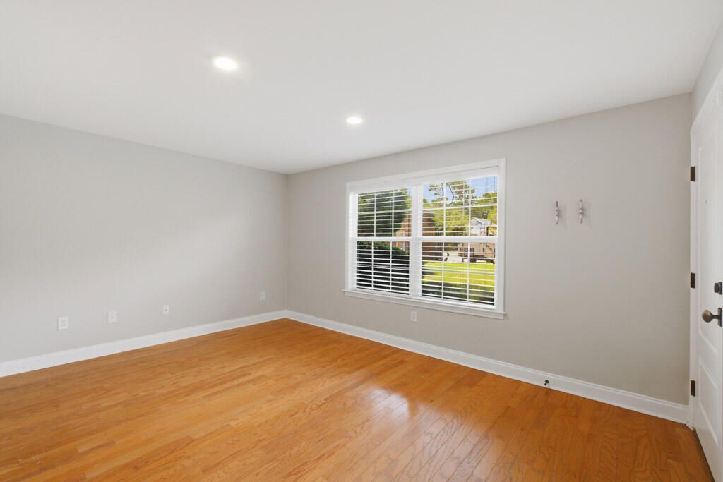 1240 Fairmont Avenue Photo 9