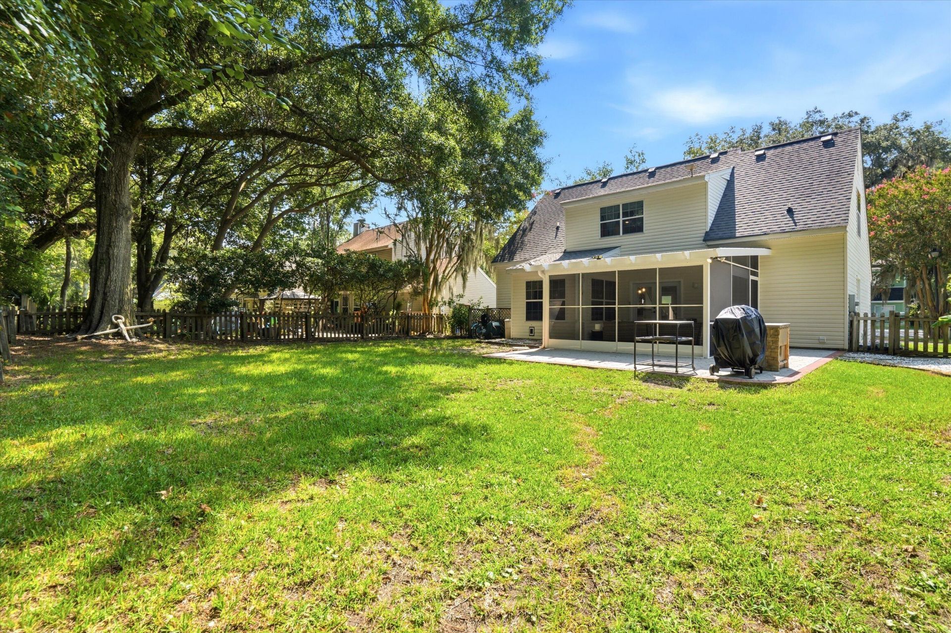 1323 Center Lake Drive Photo 30