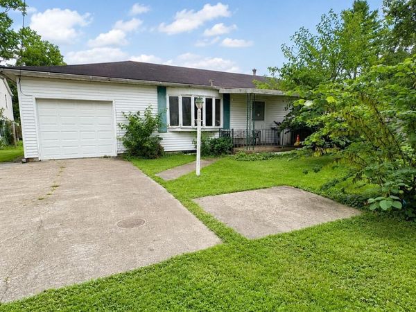 115 S 5th Street , Hebron, OH 43025