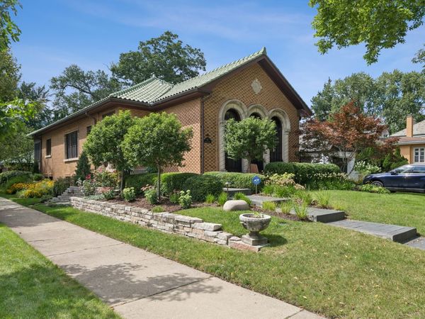 1101 Rossell Avenue, Oak Park, IL 60302