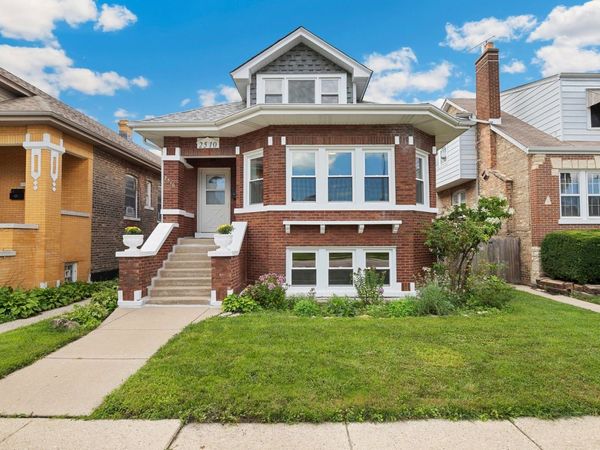 2510 Oak Park Avenue , Berwyn, IL 60402