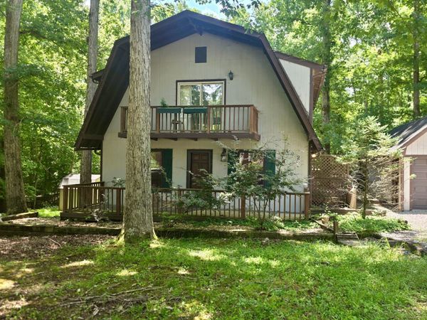 492 Lakeview St , Estill Springs, TN 37330