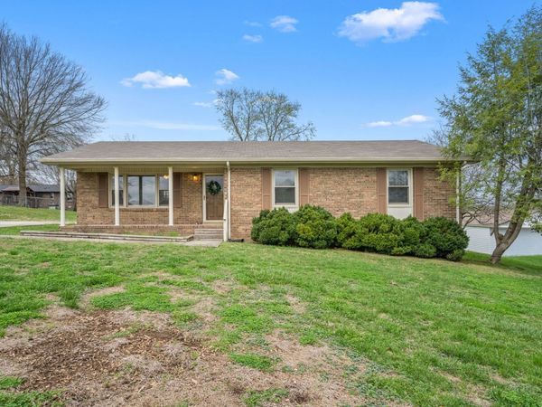 210 Lee Ave , Woodbury, TN 37190
