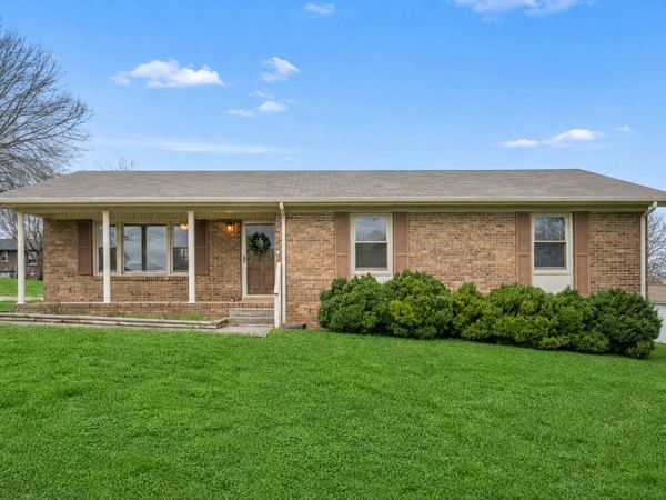 210 Lee Ave , Woodbury, TN 37190