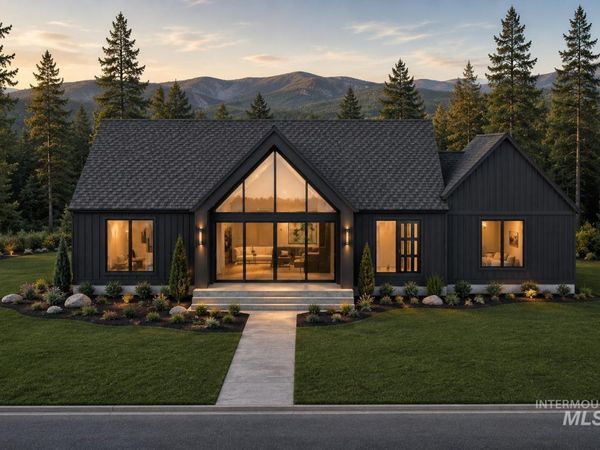 2525 Westwood Dr, Donnelly, ID 83615