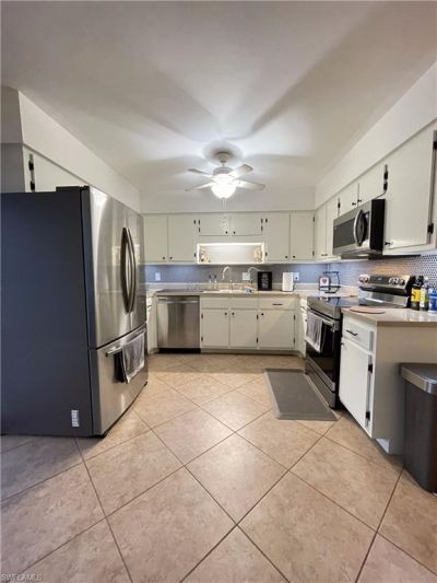 609 Palm View Dr, Unit 10, Naples, FL 34110 Photo