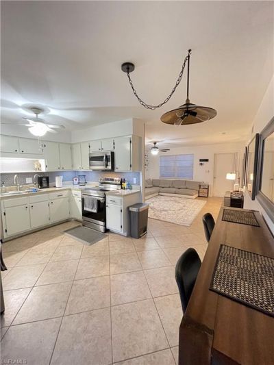 609 Palm View Dr, Unit 10, Naples, FL 34110 Photo