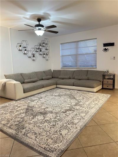 609 Palm View Dr, Unit 10, Naples, FL 34110 Photo