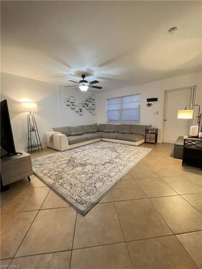 609 Palm View Dr, Unit 10, Naples, FL 34110 Photo