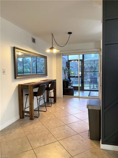 609 Palm View Dr, Unit 10, Naples, FL 34110 Photo
