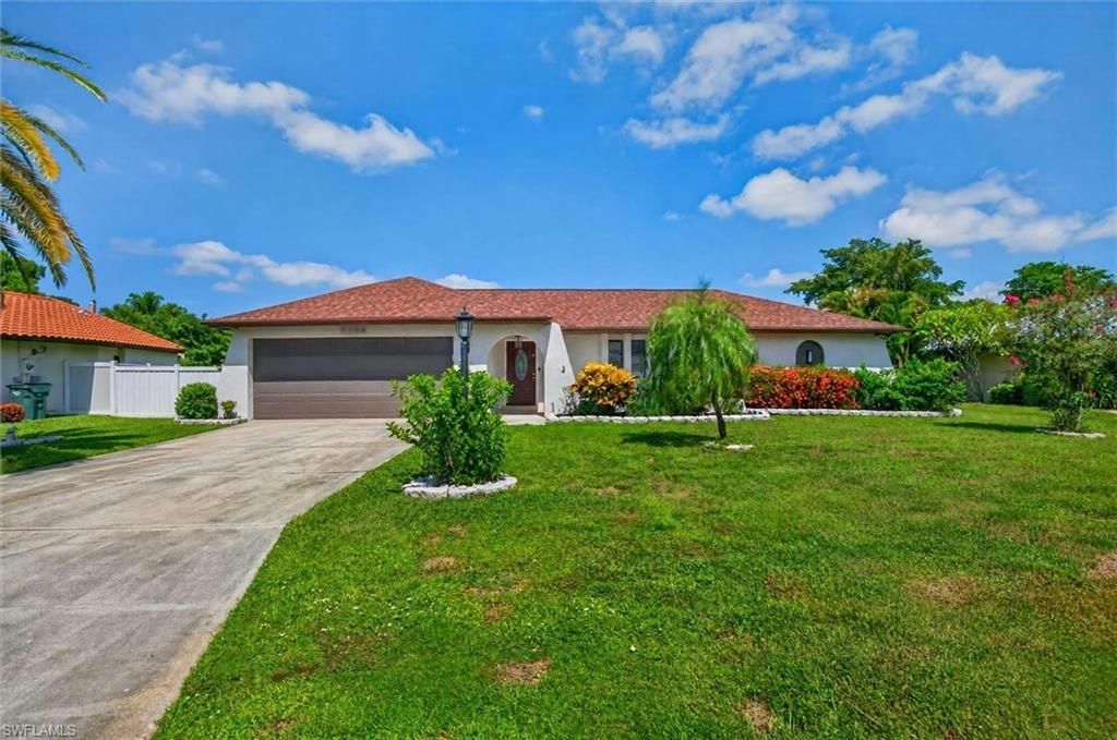 1504 Beechwood Trl , Fort Myers, FL 33919 Photo