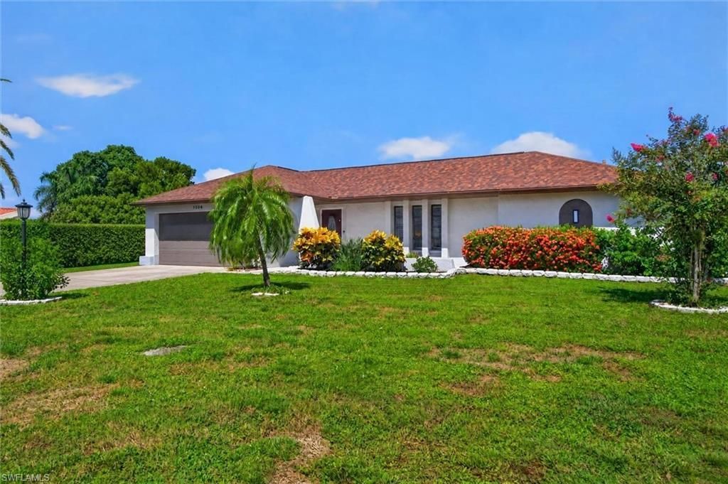 1504 Beechwood Trl , Fort Myers, FL 33919 Photo