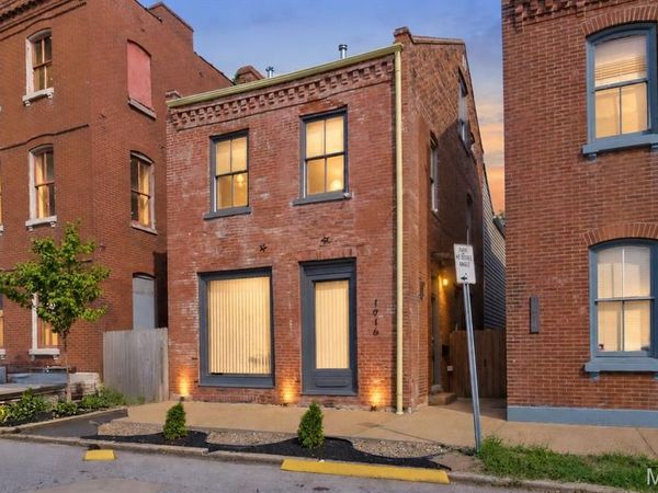 1916 S 12th Street, St Louis, MO 63104