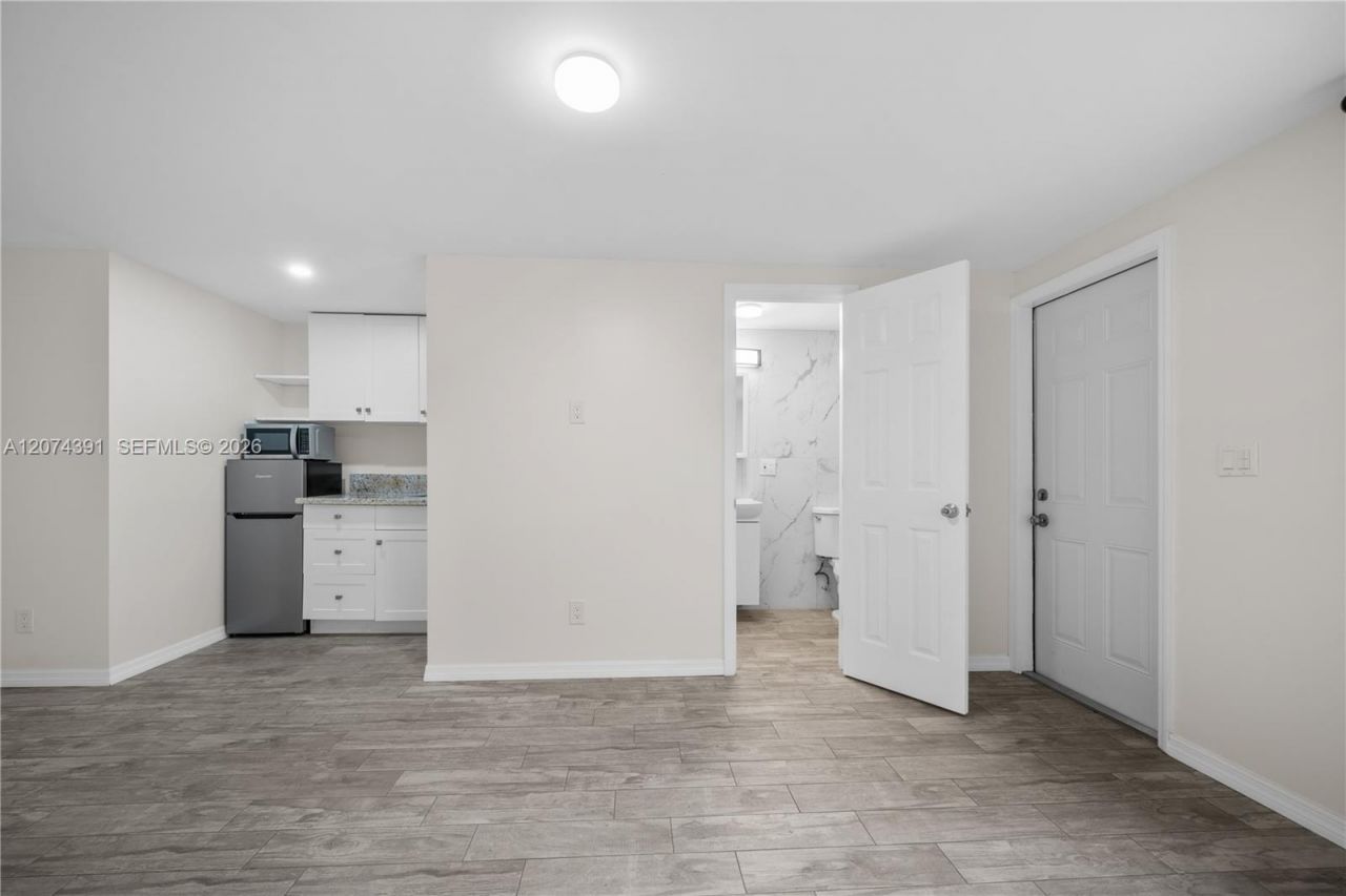 1041 NE 9th Ave , Unit A5, Fort Lauderdale, FL 33304 Photo