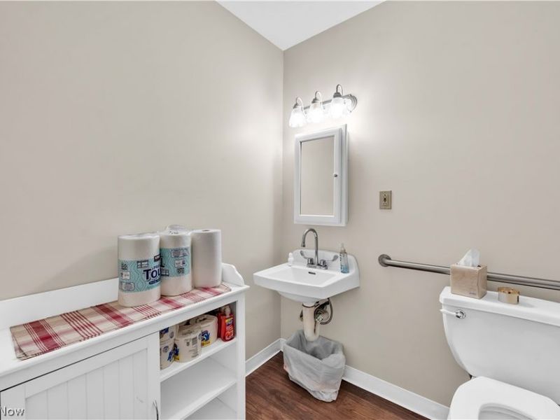 33565 Solon Road, Solon, OH 44139 Photo 12