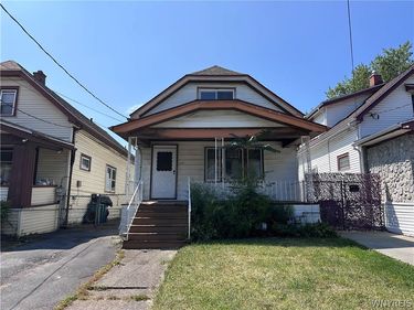 252 Roslyn Street, Buffalo, NY 14215