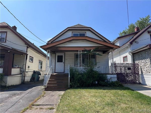252 Roslyn Street , Buffalo, NY 14215