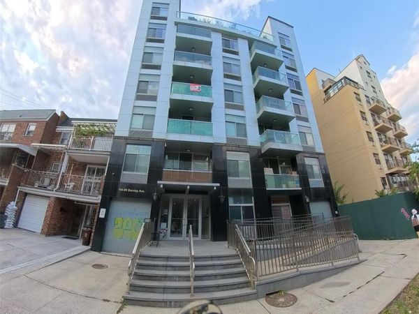 144-69 Barclay Avenue , Unit 3C, Flushing, NY 11355